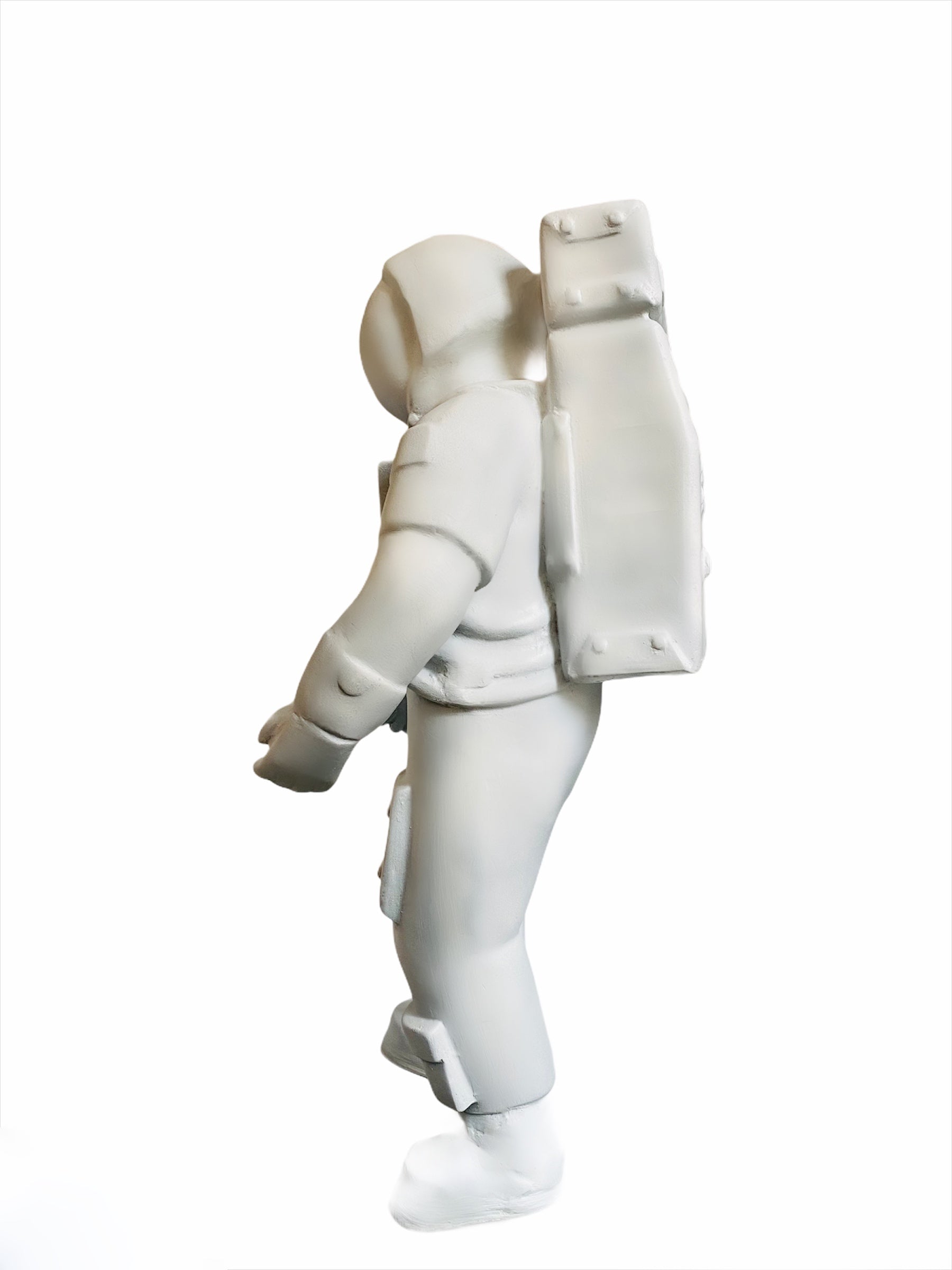 White Astronot Heykeli
