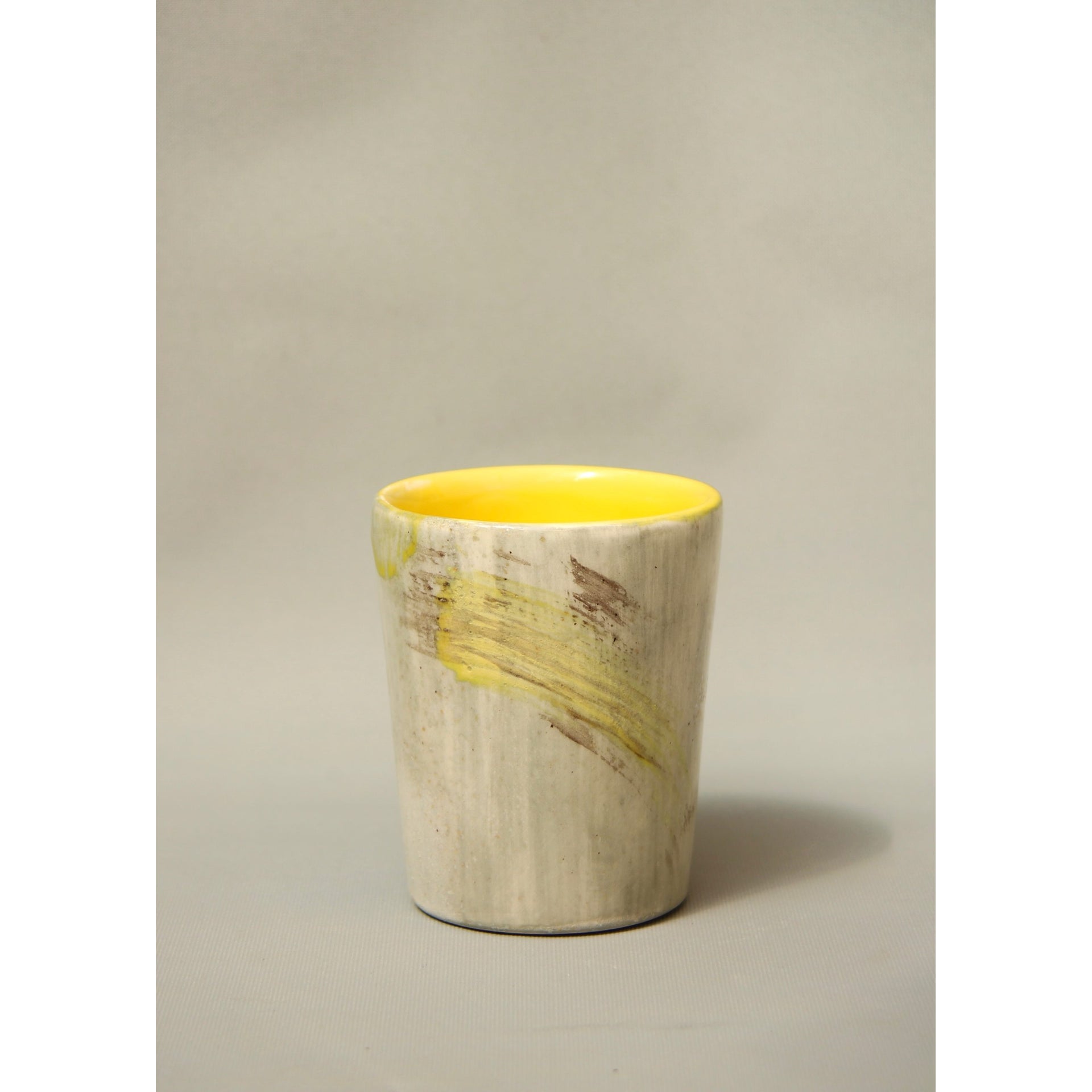 Yellow-Grey Brush Filter | Drag&Drop