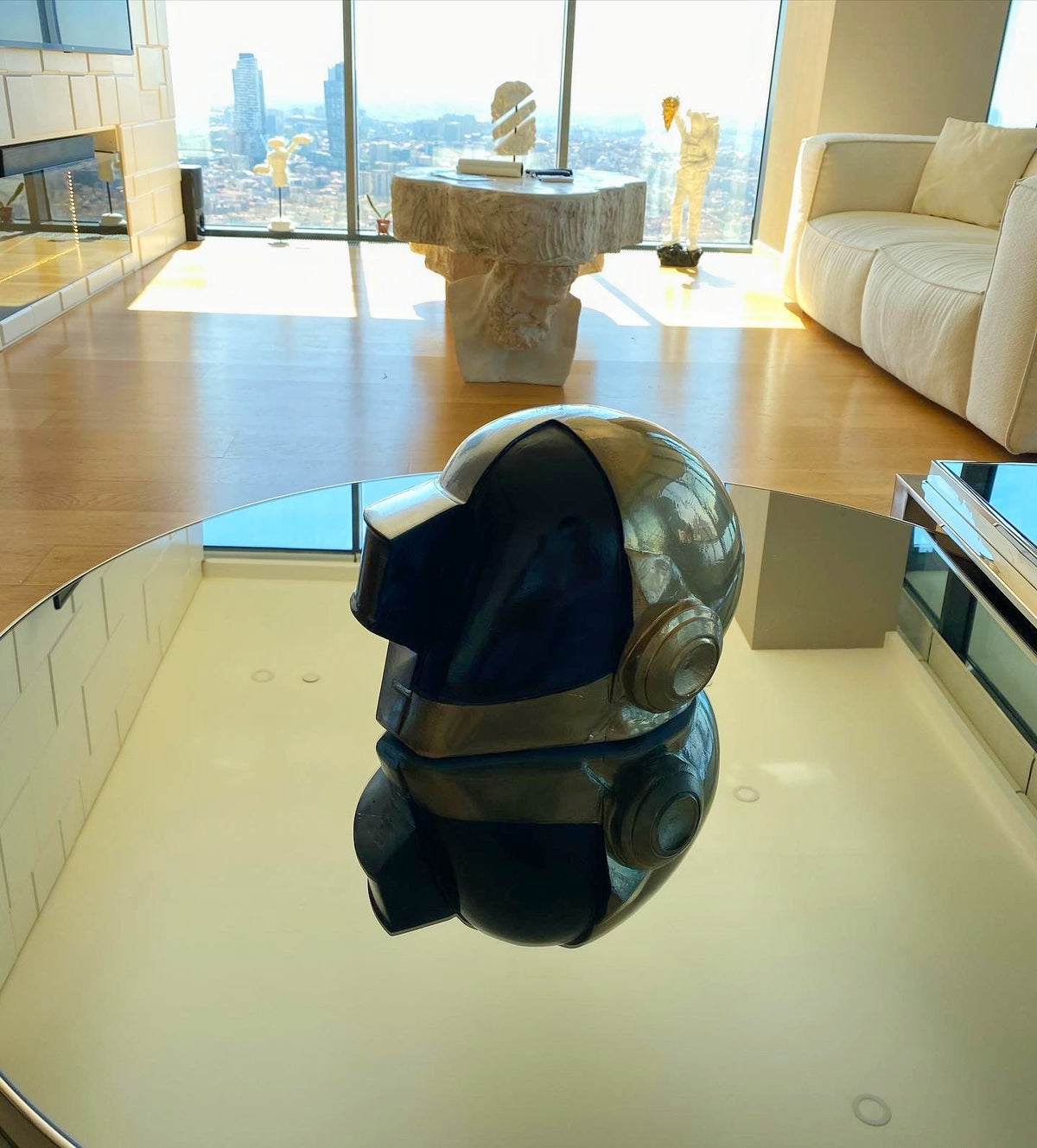 Double Daft Punk Kask ürün görseli