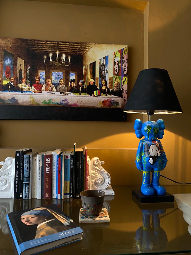 Susam Sokağı Kaws Masa Lambası ürün görseli