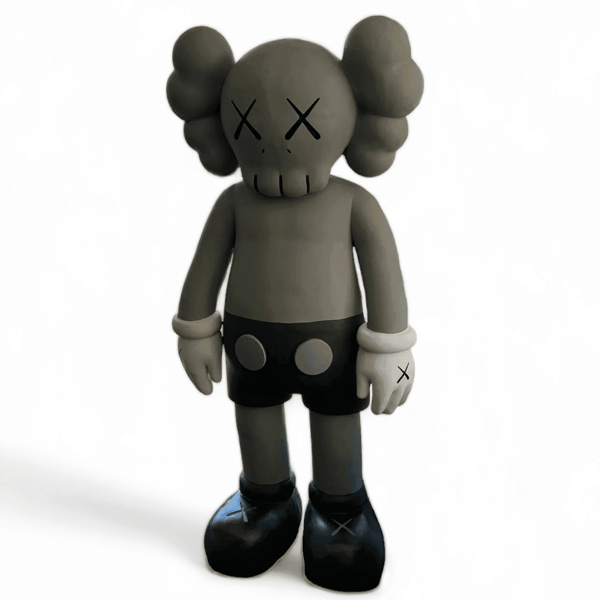 Design Kaws Sculpture - vinterro