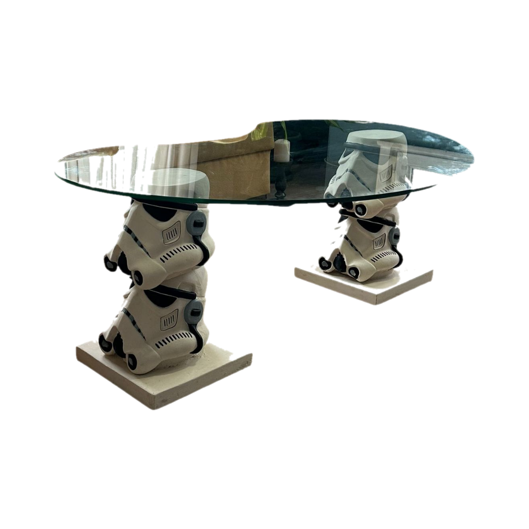 Design Stormtrooper Sehpa – heykelsi sehpa şeffaf ana ürün görseli | Drag&Drop