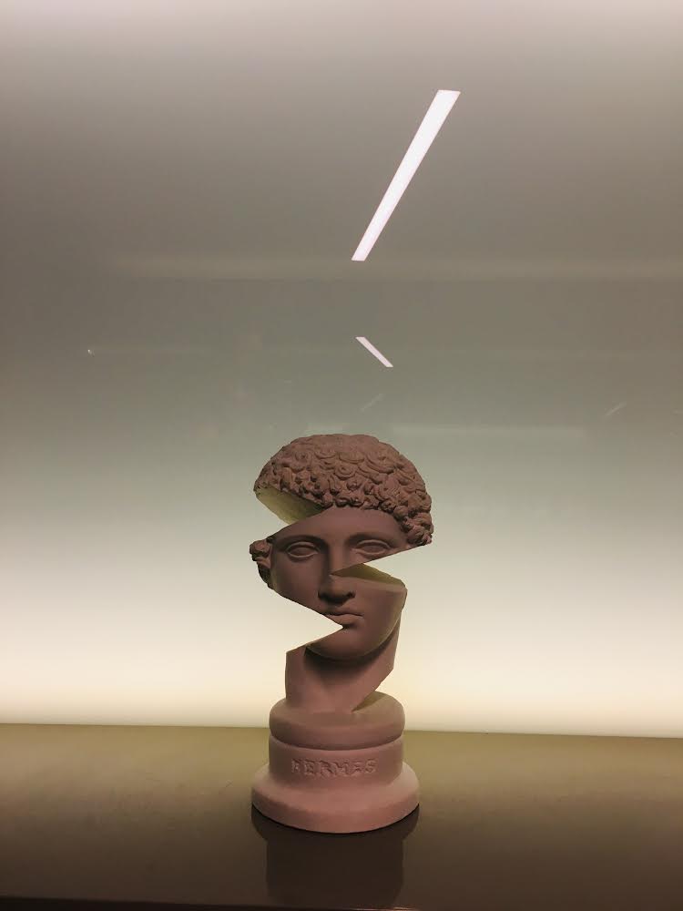 Design Hermes Bust 5