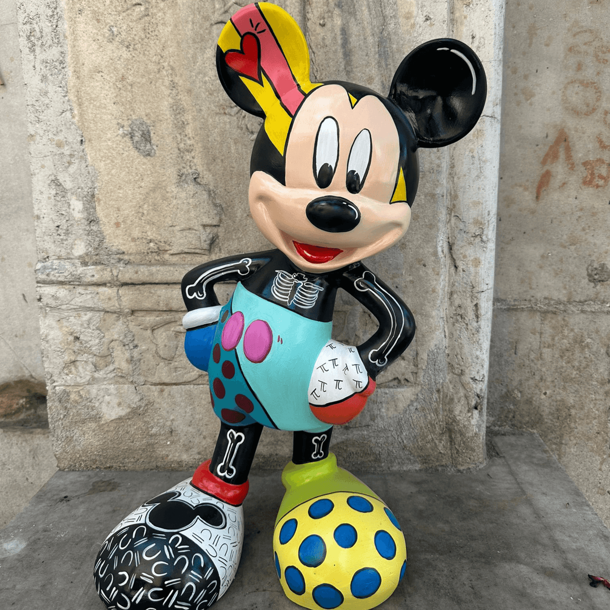 Pop Art Mickey 3 Sculpture - vinterro