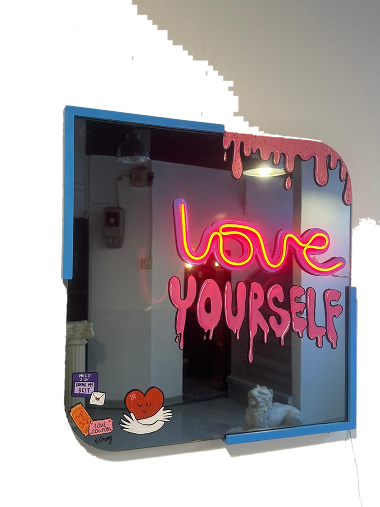 Drag&Drop transparent product image - Design Wall Mirror Love Yourself