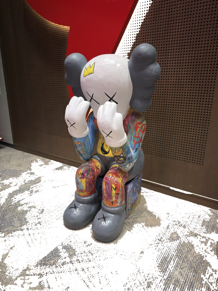Drag&Drop transparent product image - Kaws Basquiat 3