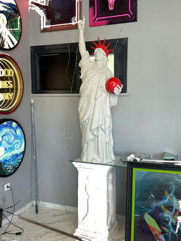 Drag&Drop transparent product image - Statue of Liberty