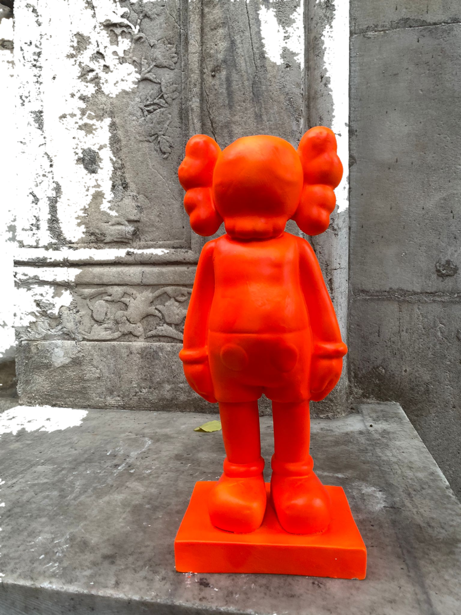 Drag&Drop transparent product image - Turuncu Kaws