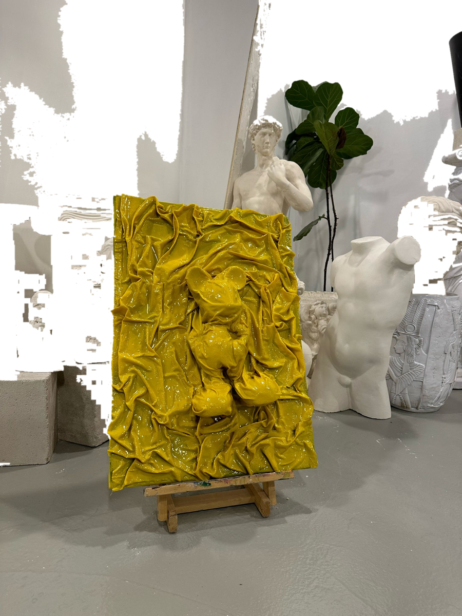 Drag&Drop transparent product image - Yellow Mickey Tablo