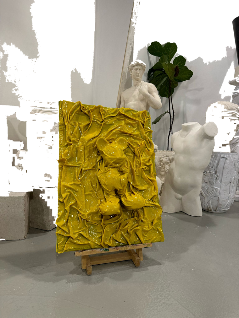 Drag&Drop transparent product image - Yellow Mickey Tablo