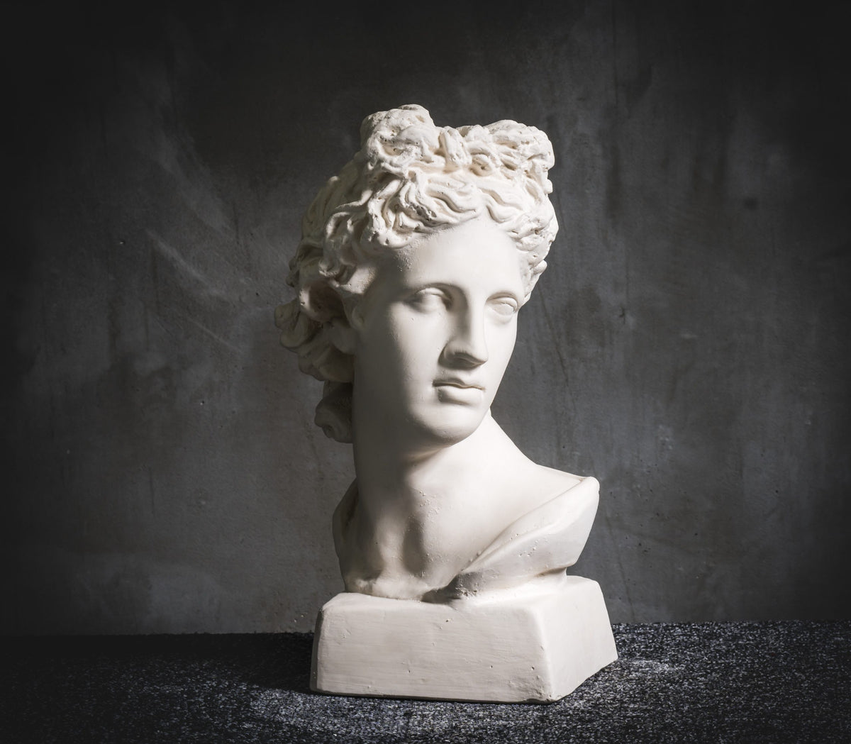 Küçük Apollo Büstü